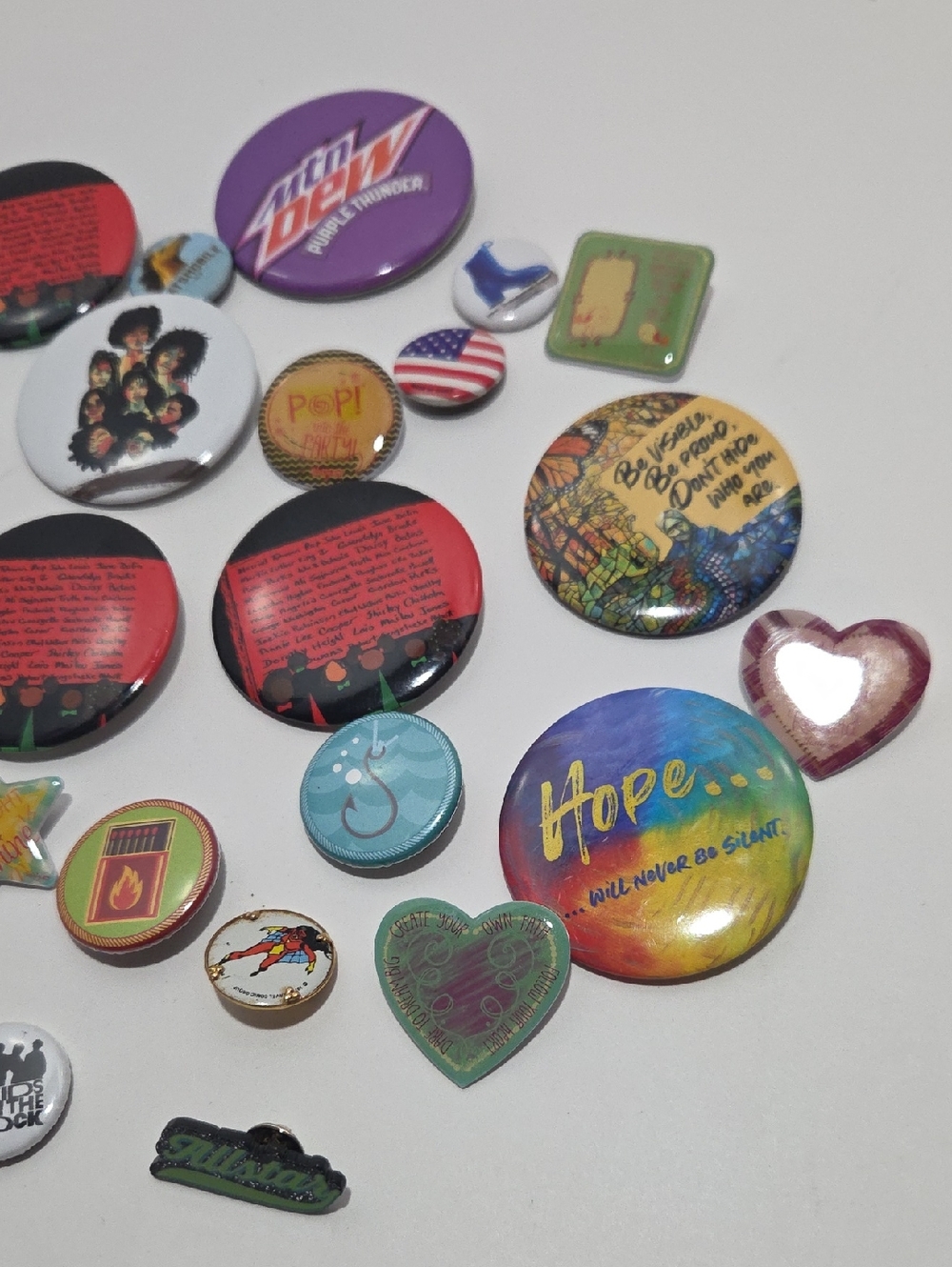 Button pins - Picture 4 of 6